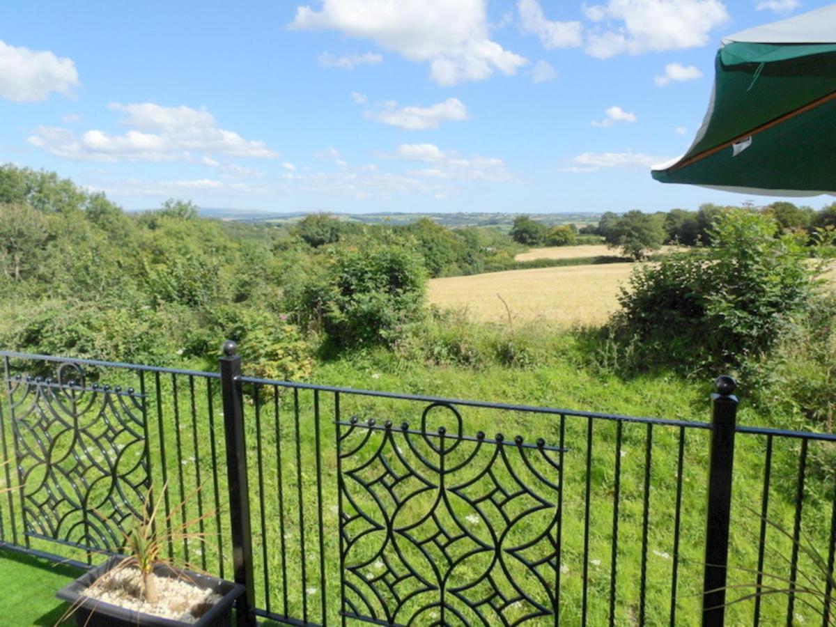 Beautiful 3-Bed Cottage In Cornwall Callington Екстериор снимка